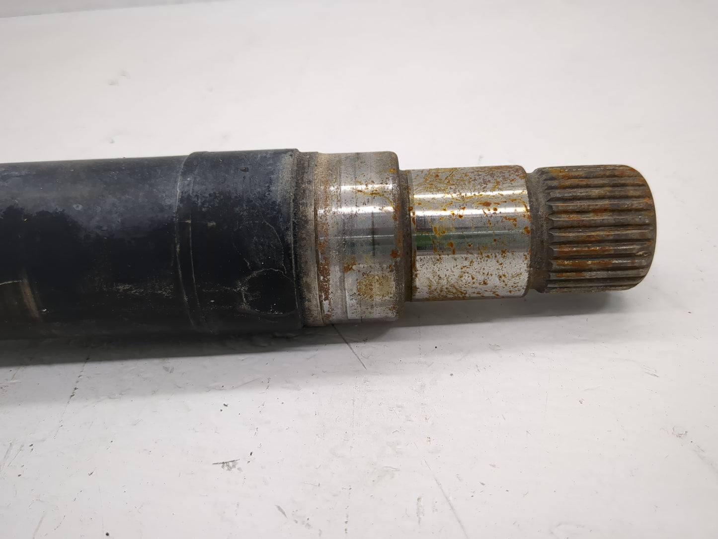2017-2020 Hyundai Ioniq Axle Shaft Front Passenger Cv C/v - Oemusedautoparts1.com