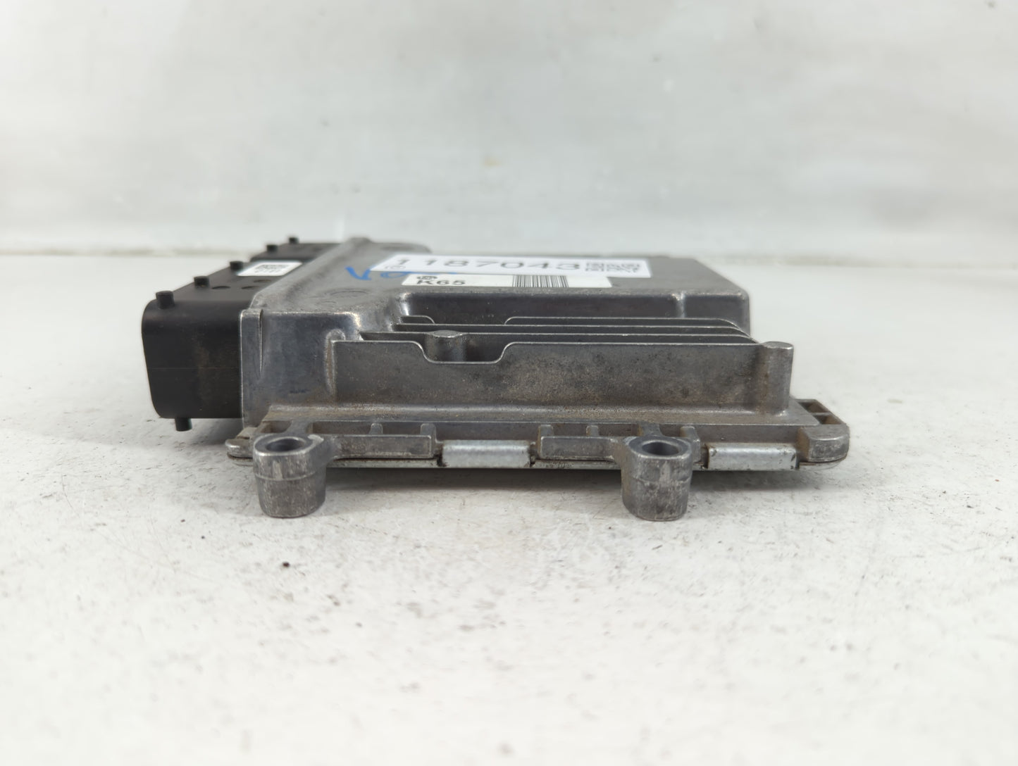 2017-2020 Hyundai Ioniq PCM Engine Control Computer ECU ECM PCU OEM P/N:39110-03HM2 391A1-03HM3 Fits Fits 2017 2018 2019 202