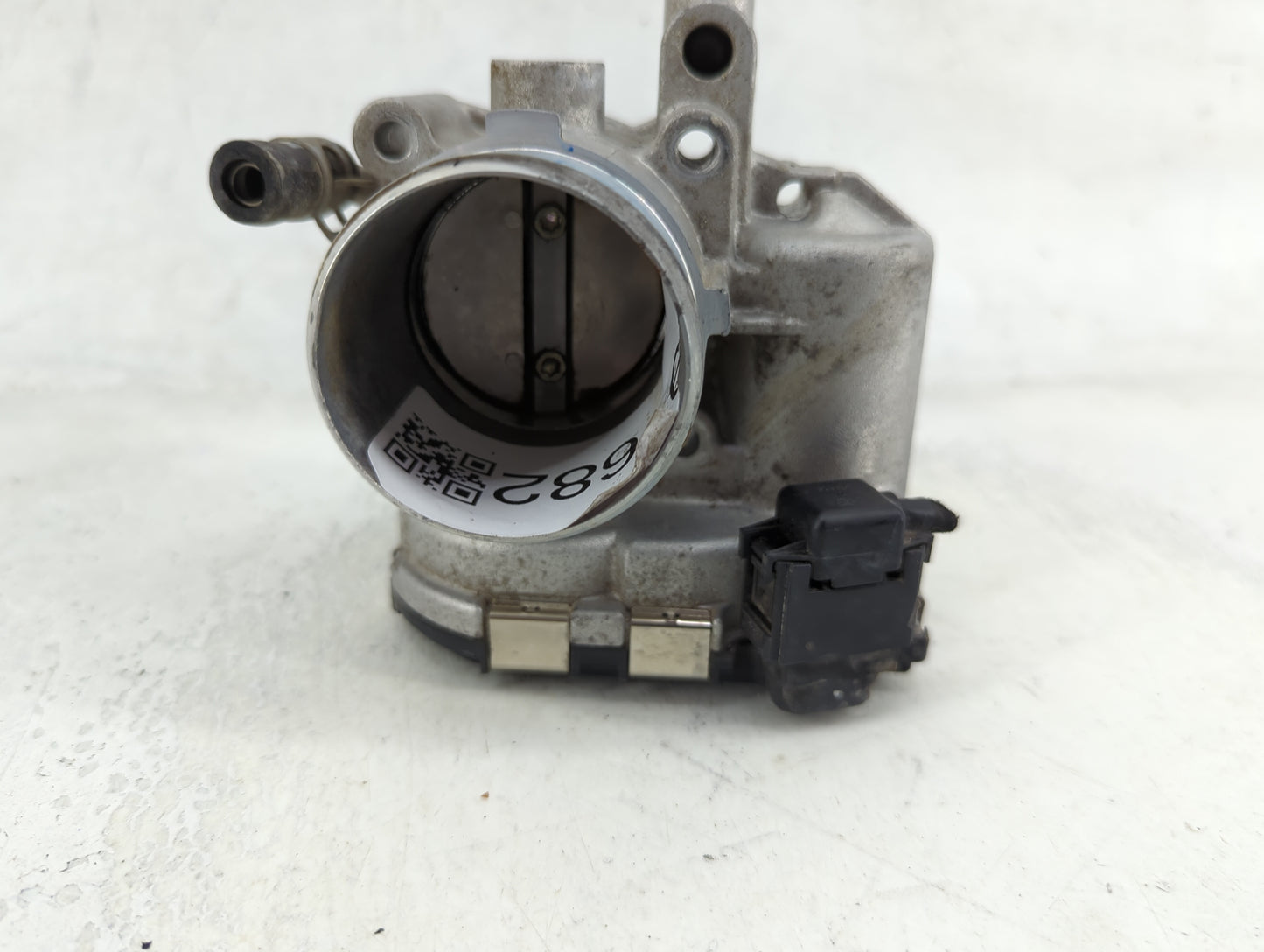 2017-2020 Hyundai Ioniq Throttle Body P/N:35100-03HA0 0 280 750 680 Fits Fits 2017 2018 2019 2020 2021 2022 OEM Used Auto Pa