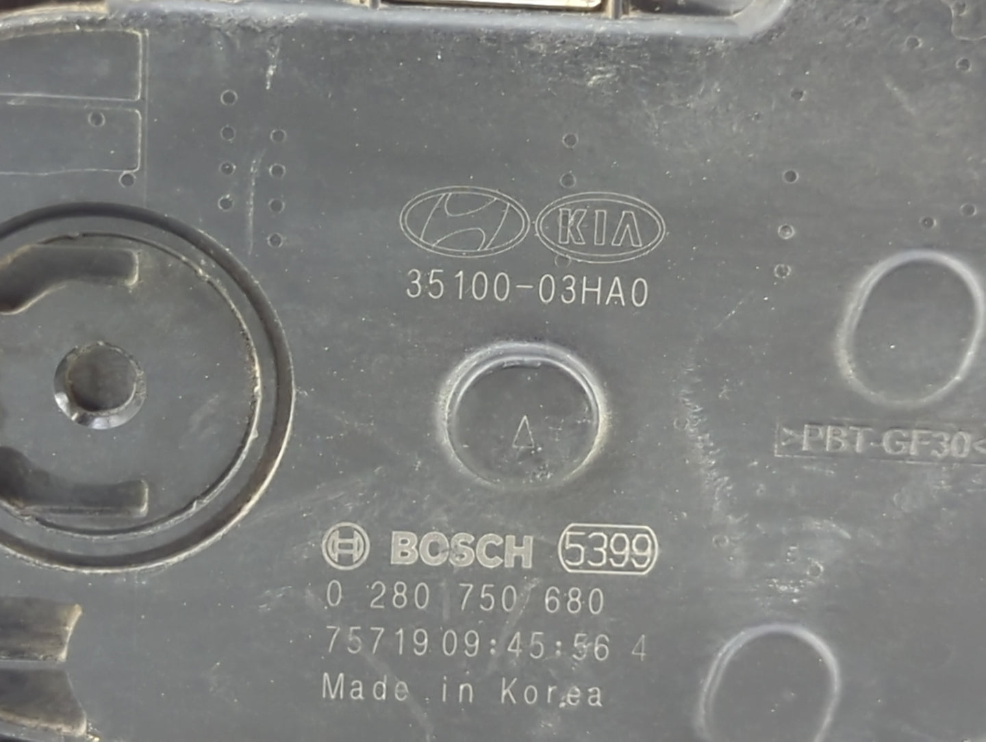 2017-2020 Hyundai Ioniq Throttle Body P/N:35100-03HA0 0 280 750 680 Fits Fits 2017 2018 2019 2020 2021 2022 OEM Used Auto Pa