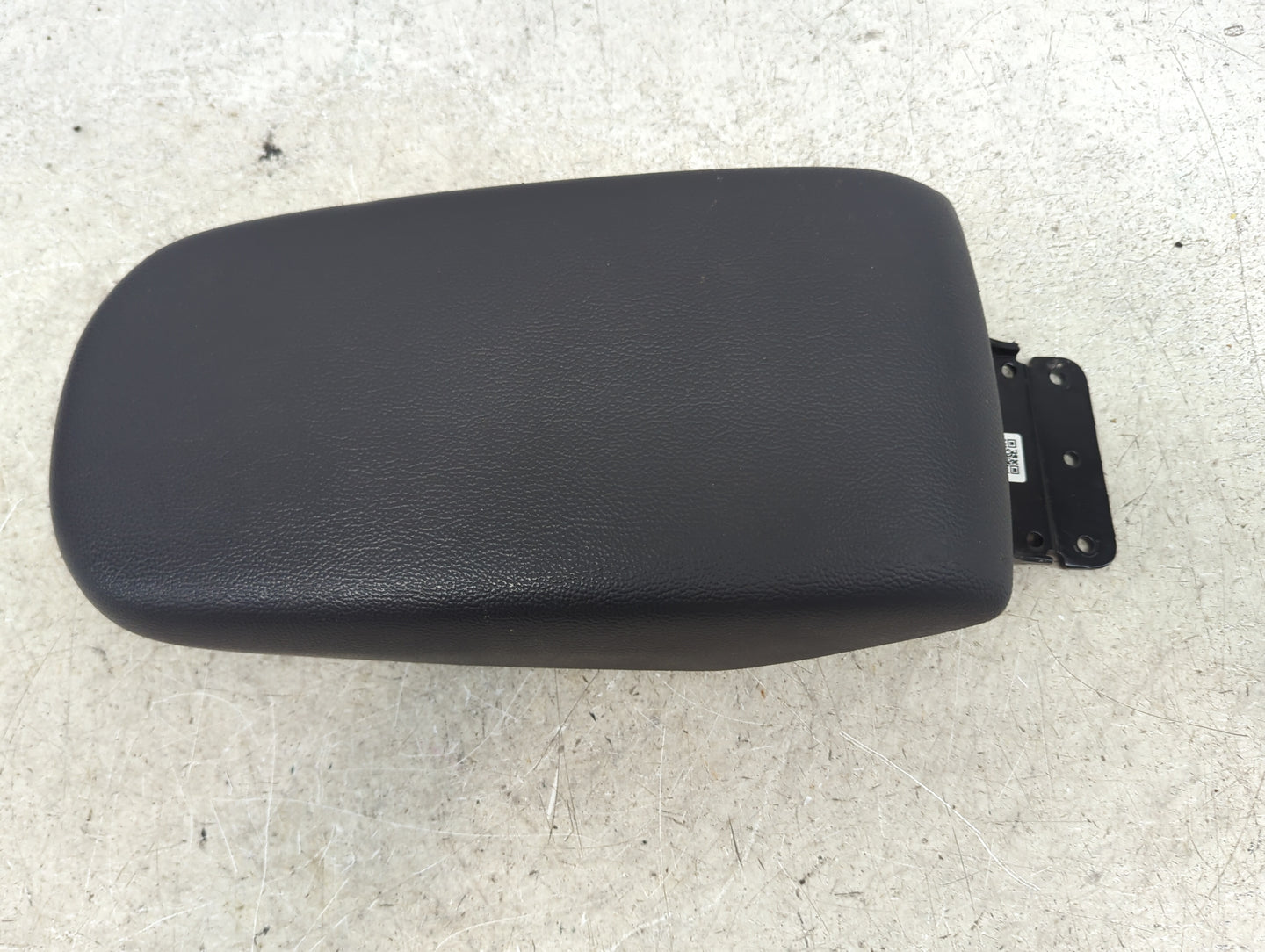 2018 Hyundai Ioniq Center Console Armrest Cover Lid Fits OEM Used Auto Parts - Oemusedautoparts1.com