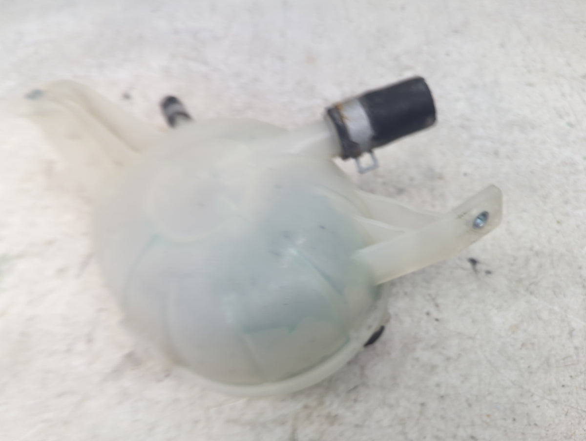 2017-2019 Hyundai Ioniq Radiator Coolant Overflow Expansion Tank Bottle 1499485 - Oemusedautoparts1.com