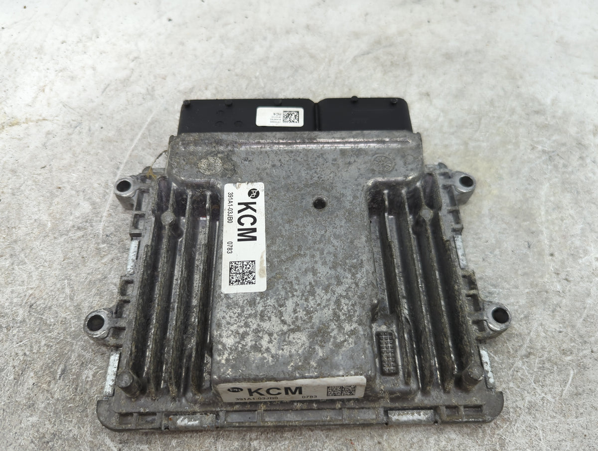 2017-2020 Hyundai Ioniq PCM Engine Control Computer ECU ECM PCU OEM P/N:39101-03HM4 39110-03HM4 Fits Fits 2017 2018 2019 202