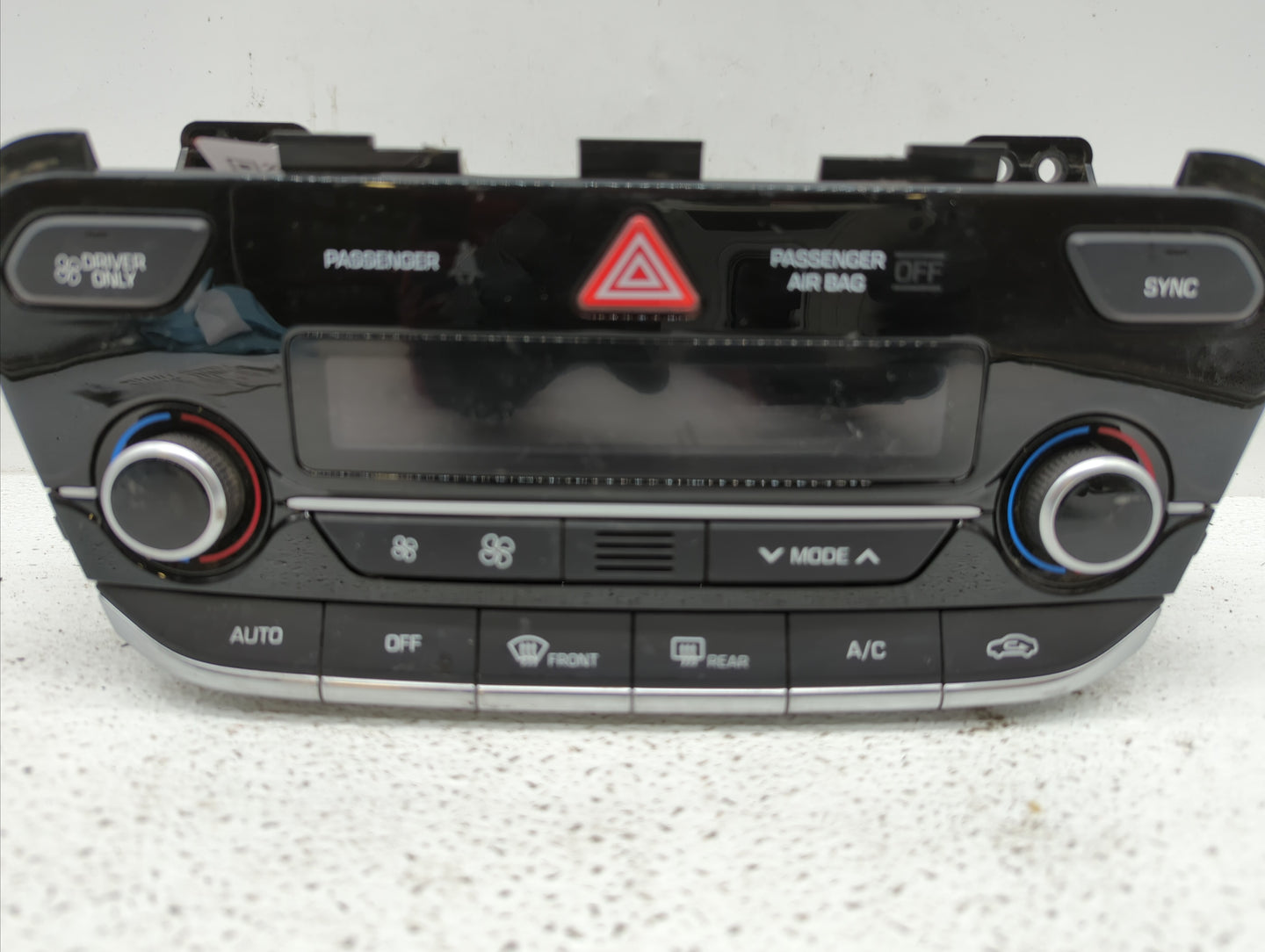 2017-2019 Hyundai Ioniq Climate Control Module Temperature AC/Heater Replacement P/N:97250-G2070 97250-G2078WMP Fits OEM Use