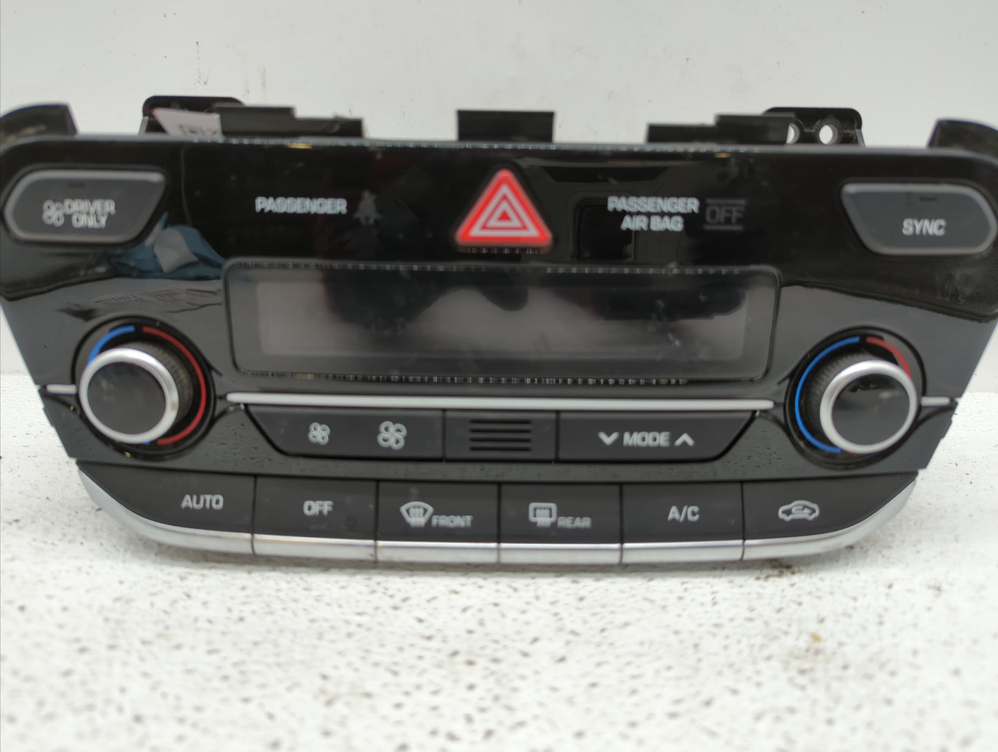 2017-2019 Hyundai Ioniq Climate Control Module Temperature AC/Heater Replacement P/N:97250-G2070 97250-G2078WMP Fits OEM Use