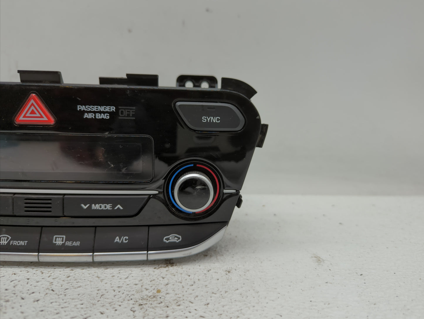 2017-2019 Hyundai Ioniq Climate Control Module Temperature AC/Heater Replacement P/N:97250-G2070 97250-G2078WMP Fits OEM Use