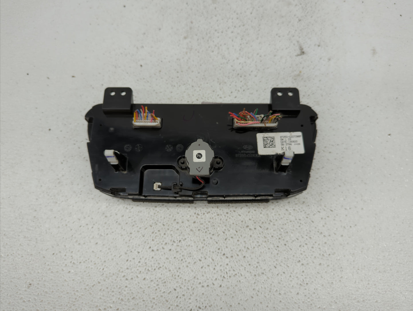 2017-2019 Hyundai Ioniq Climate Control Module Temperature AC/Heater Replacement P/N:97250-G2070 97250-G2078WMP Fits OEM Use