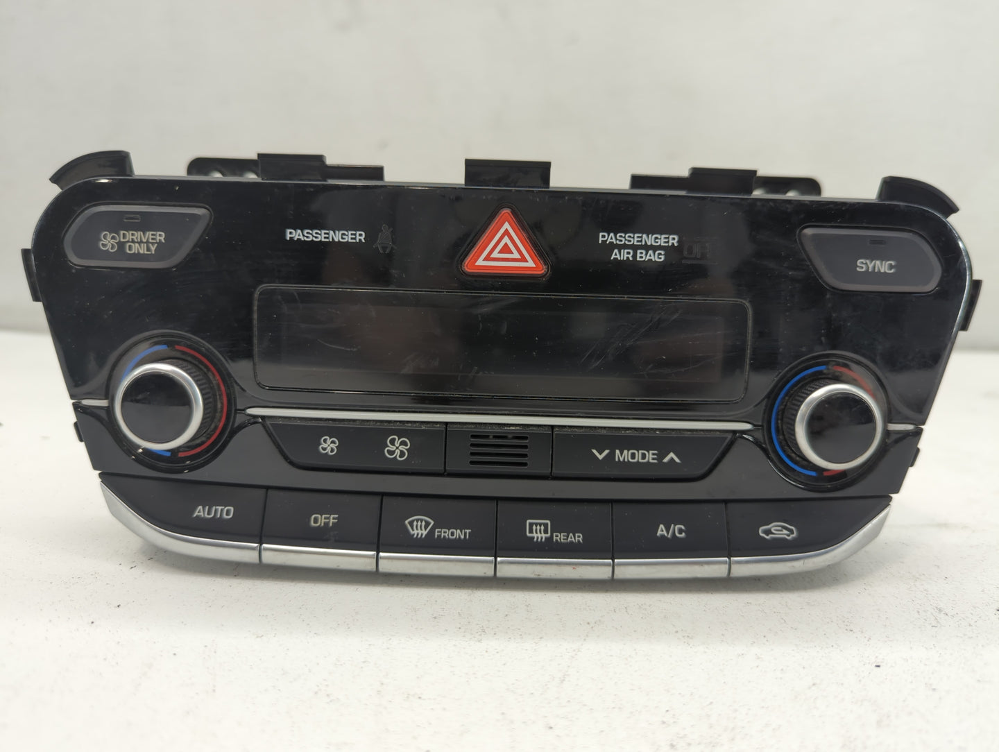 2017-2019 Hyundai Ioniq Climate Control Module Temperature AC/Heater Replacement P/N:97250-G2070WMP Fits Fits 2017 2018 2019