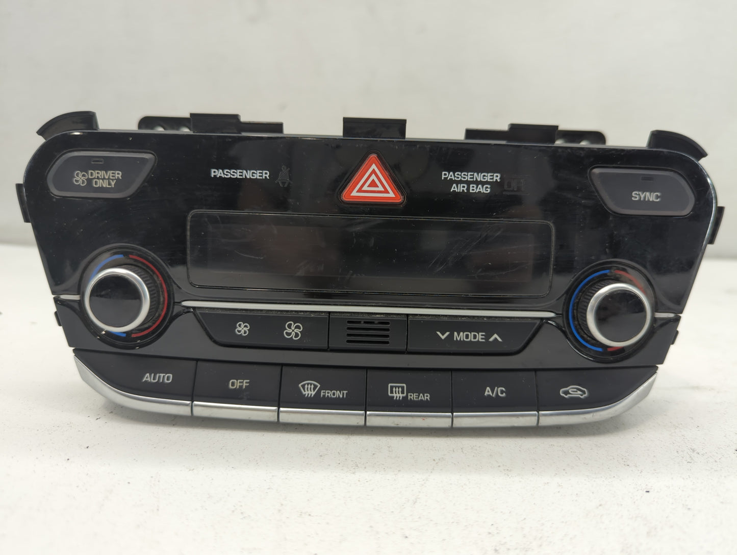 2017-2019 Hyundai Ioniq Climate Control Module Temperature AC/Heater Replacement P/N:97250-G2070WMP Fits Fits 2017 2018 2019