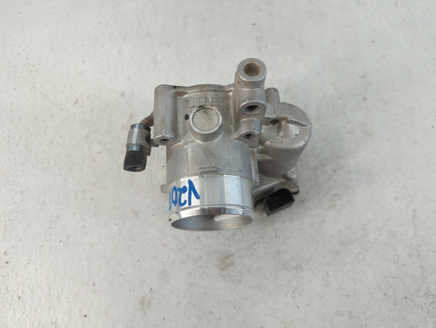 2017-2020 Hyundai Ioniq Throttle Body P/N:35100-03HA0 Fits Fits 2017 2018 2019 2020 2021 2022 OEM Used Auto Parts - Oemuseda