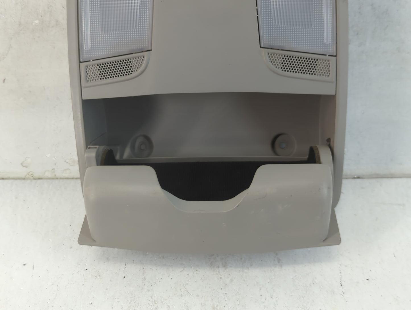 2017-2020 Hyundai Ioniq Overhead Roof Console 916040 - Oemusedautoparts1.com