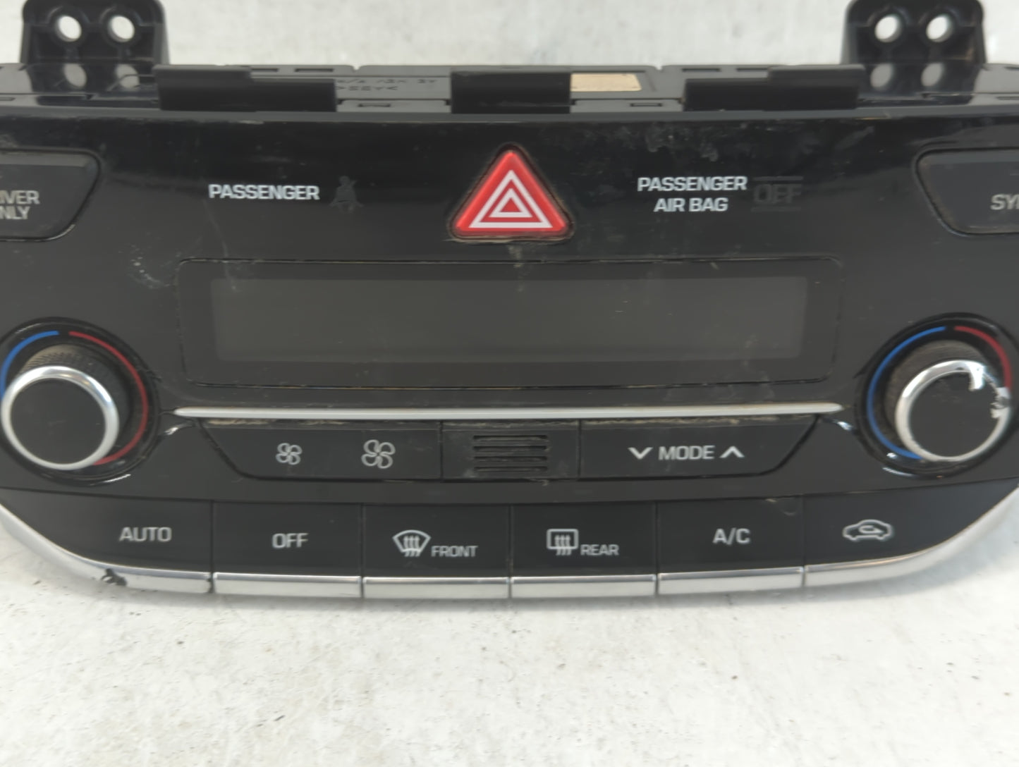 2017-2019 Hyundai Ioniq Climate Control Module Temperature AC/Heater Replacement P/N:97250-G2070WMP Fits Fits 2017 2018 2019