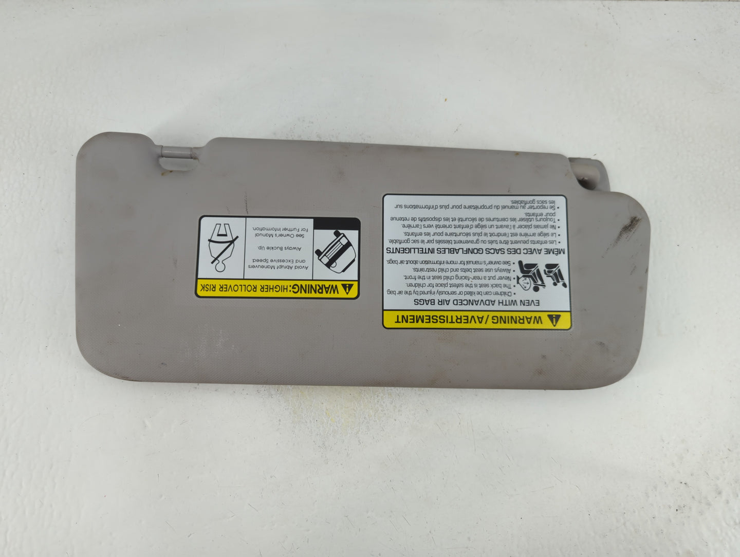 2018-2021 Hyundai Kona Sun Visor Shade Replacement Driver Left Mirror Fits Fits 2018 2019 2020 2021 OEM Used Auto Parts - Oe