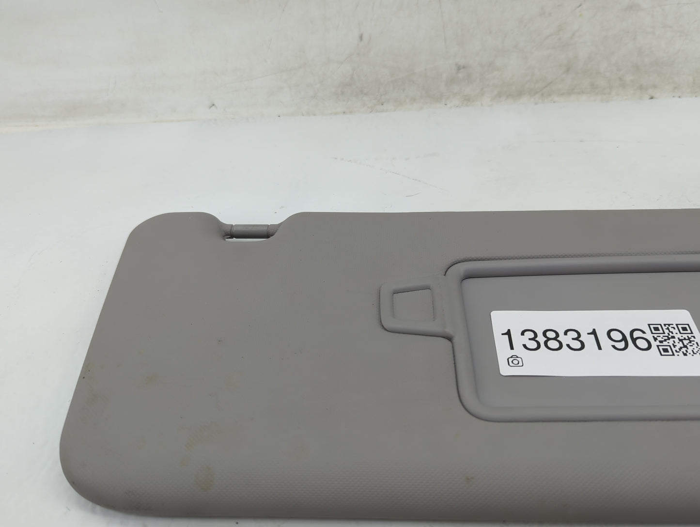 2018-2021 Hyundai Kona Sun Visor Shade Replacement Passenger Right Mirror Fits Fits 2018 2019 2020 2021 OEM Used Auto Parts 