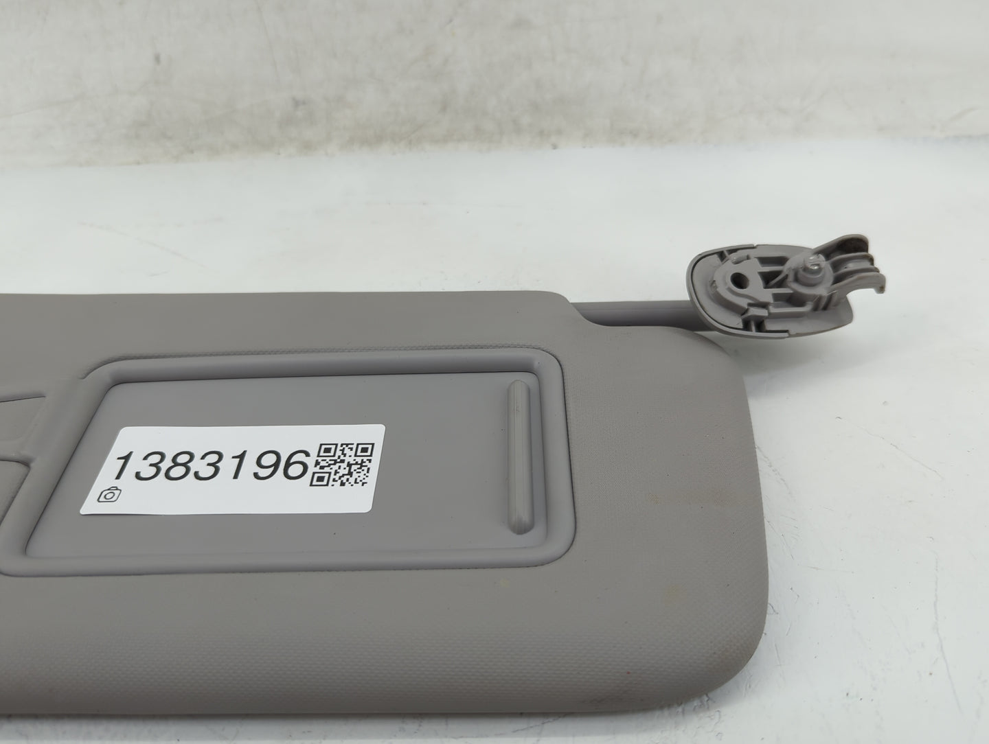 2018-2021 Hyundai Kona Sun Visor Shade Replacement Passenger Right Mirror Fits Fits 2018 2019 2020 2021 OEM Used Auto Parts 