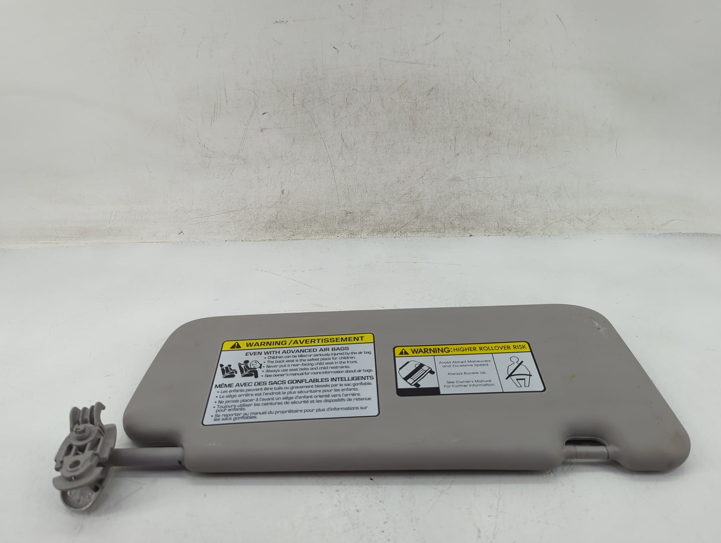 2018-2021 Hyundai Kona Sun Visor Shade Replacement Driver Left Mirror Fits Fits 2018 2019 2020 2021 OEM Used Auto Parts - Oe