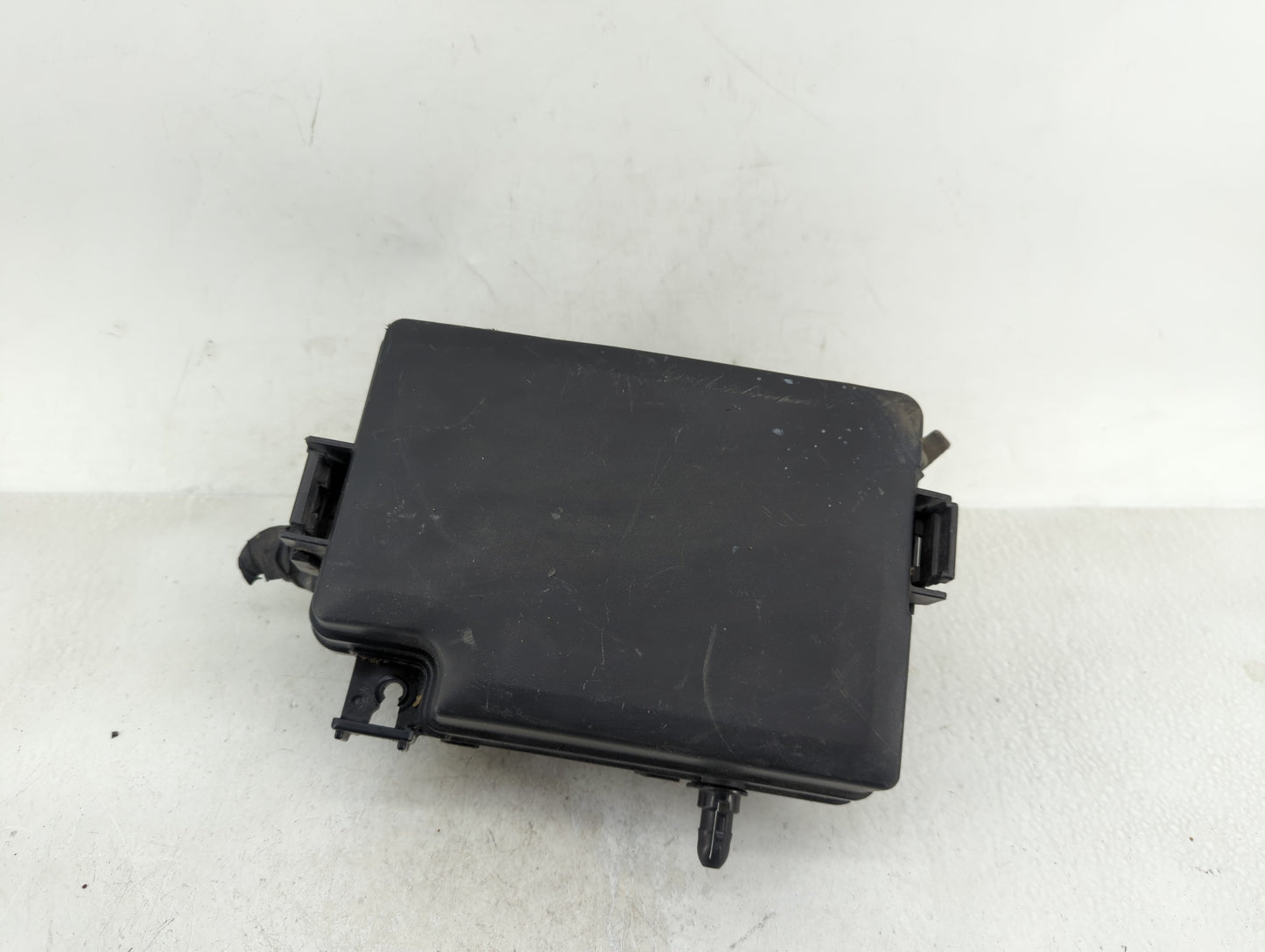 2018-2021 Hyundai Kona Fusebox Fuse Box Panel Relay Module P/N:91229 J9510 Fits Fits 2018 2019 2020 2021 OEM Used Auto Parts