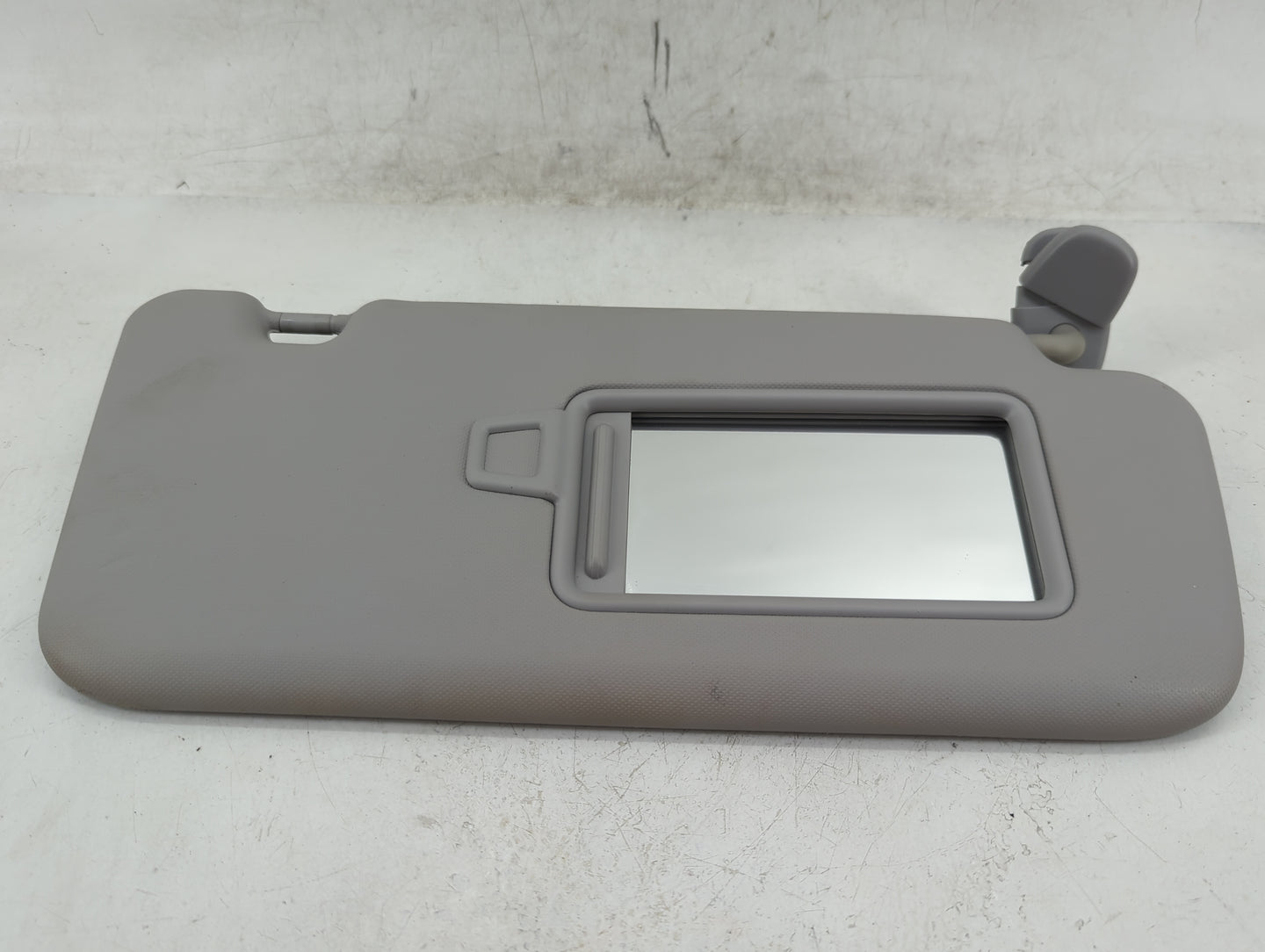 2018-2021 Hyundai Kona Sun Visor Shade Replacement Passenger Right Mirror Fits Fits 2018 2019 2020 2021 OEM Used Auto Parts 