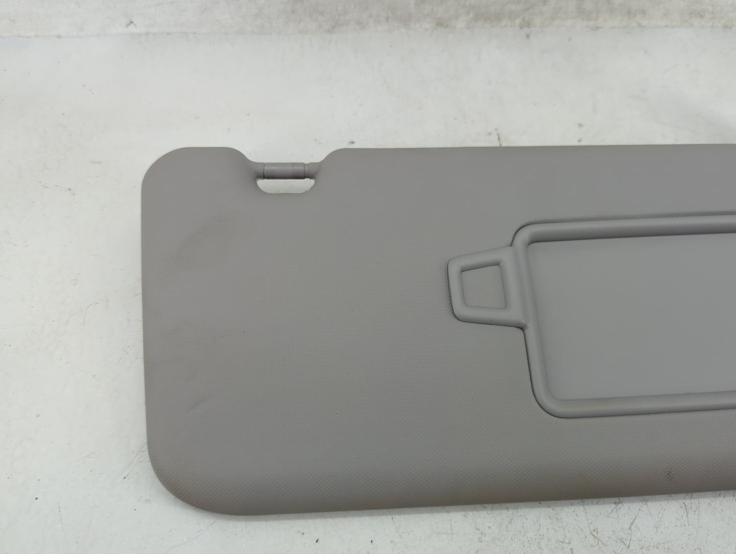 2018-2021 Hyundai Kona Sun Visor Shade Replacement Passenger Right Mirror Fits Fits 2018 2019 2020 2021 OEM Used Auto Parts 