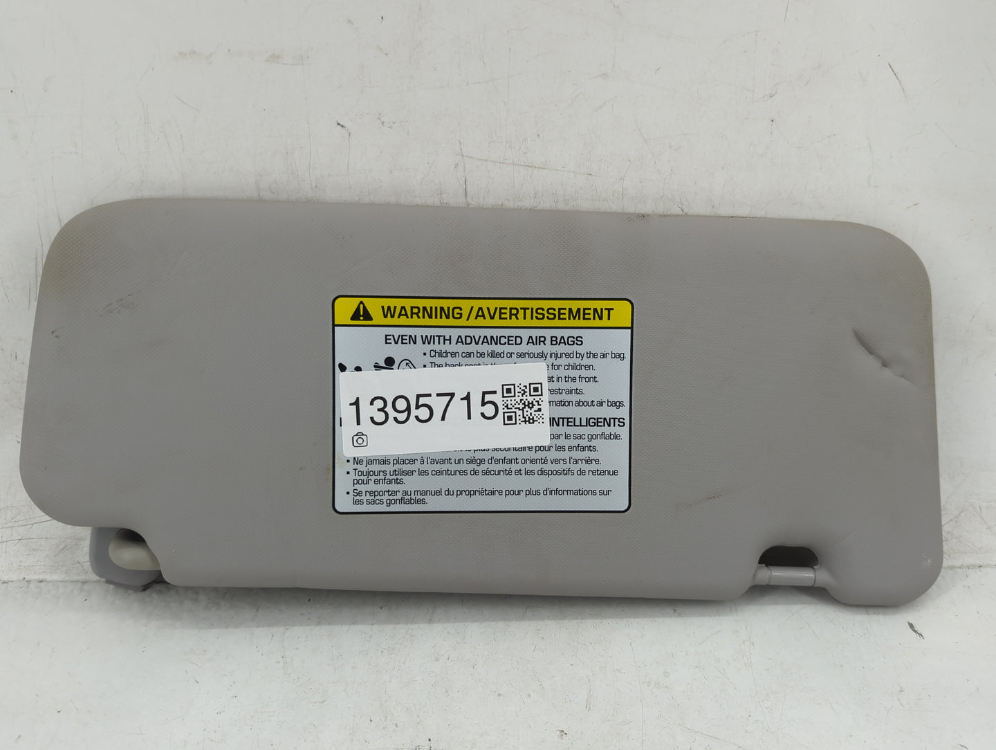 2018-2021 Hyundai Kona Sun Visor Shade Replacement Driver Left Mirror Fits Fits 2018 2019 2020 2021 OEM Used Auto Parts - Oe