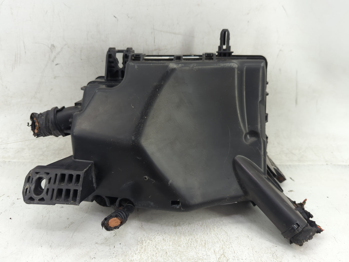 2018-2021 Hyundai Kona Fusebox Fuse Box Panel Relay Module P/N:91219-G3170 Fits Fits 2018 2019 2020 2021 OEM Used Auto Parts