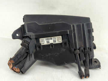2018-2021 Hyundai Kona Fusebox Fuse Box Panel Relay Module P/N:91224-J9860 Fits Fits 2018 2019 2020 2021 OEM Used Auto Parts