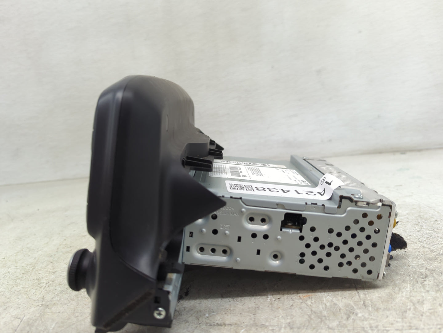 2018-2021 Hyundai Kona Radio AM FM Cd Player Receiver Replacement P/N:96160-J9110TMT Fits Fits 2018 2019 2020 2021 OEM Used 