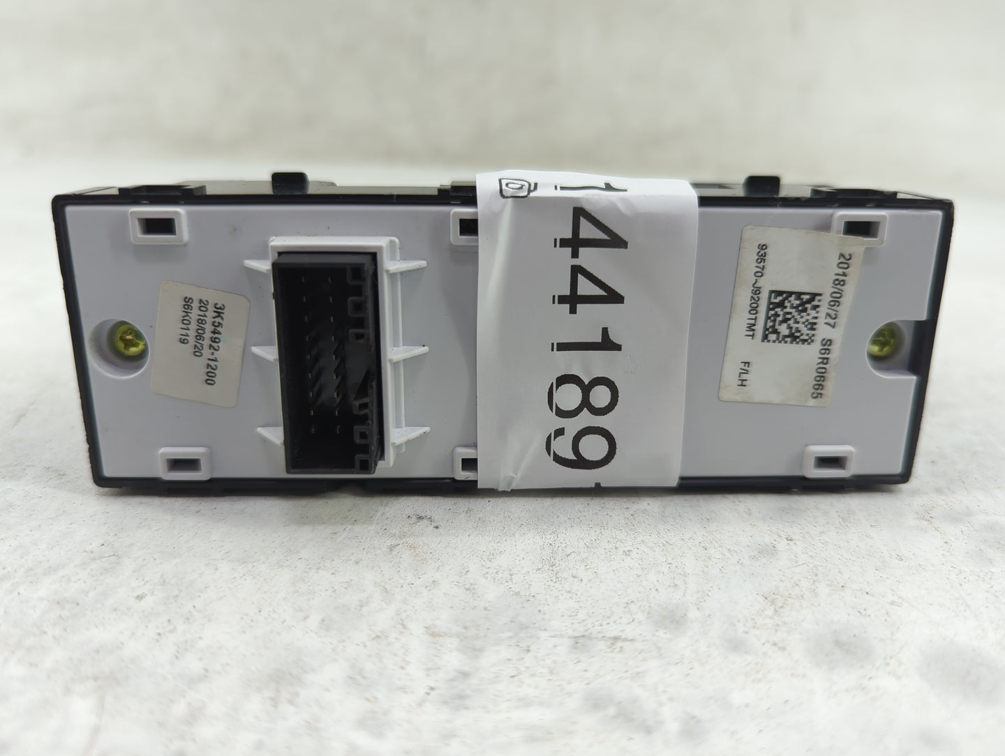 2018-2022 Hyundai Kona Master Power Window Switch Replacement Driver Side Left P/N:3K5492-1200 93570-J9200TMT Fits OEM Used 
