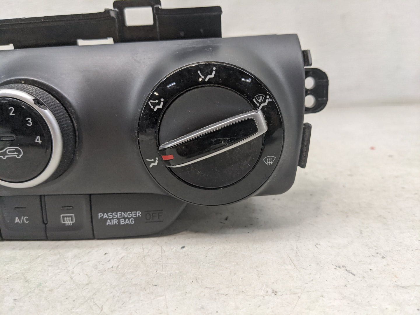 2018-2021 Hyundai Kona Climate Control Module Temperature AC/Heater Replacement P/N:97250-J9070 C20036-B070f Fits OEM Used A