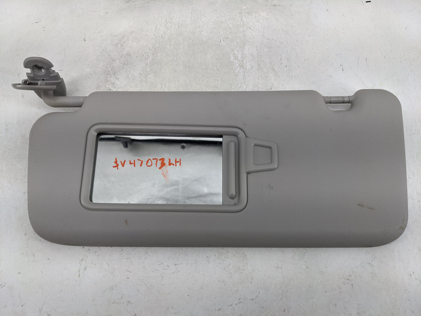 2018-2021 Hyundai Kona Sun Visor Shade Replacement Driver Left Mirror Fits Fits 2018 2019 2020 2021 OEM Used Auto Parts - Oe