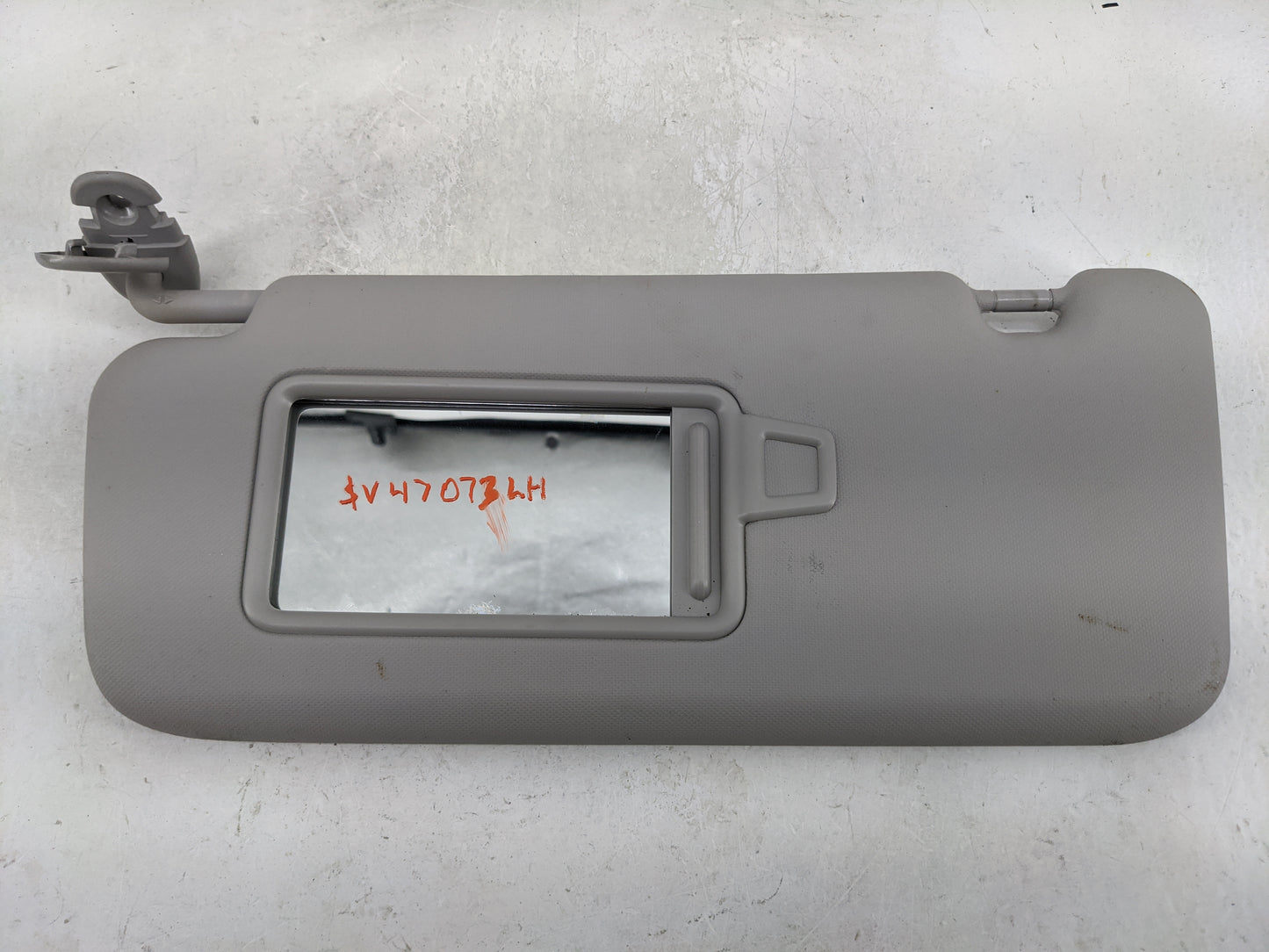 2018-2021 Hyundai Kona Sun Visor Shade Replacement Driver Left Mirror Fits Fits 2018 2019 2020 2021 OEM Used Auto Parts - Oe