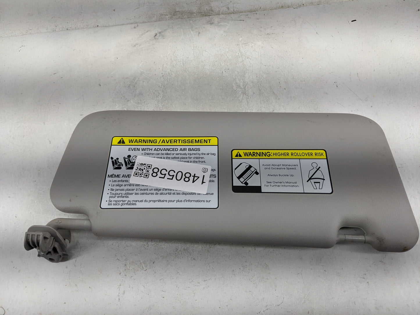 2018-2021 Hyundai Kona Sun Visor Shade Replacement Driver Left Mirror Fits Fits 2018 2019 2020 2021 OEM Used Auto Parts - Oe