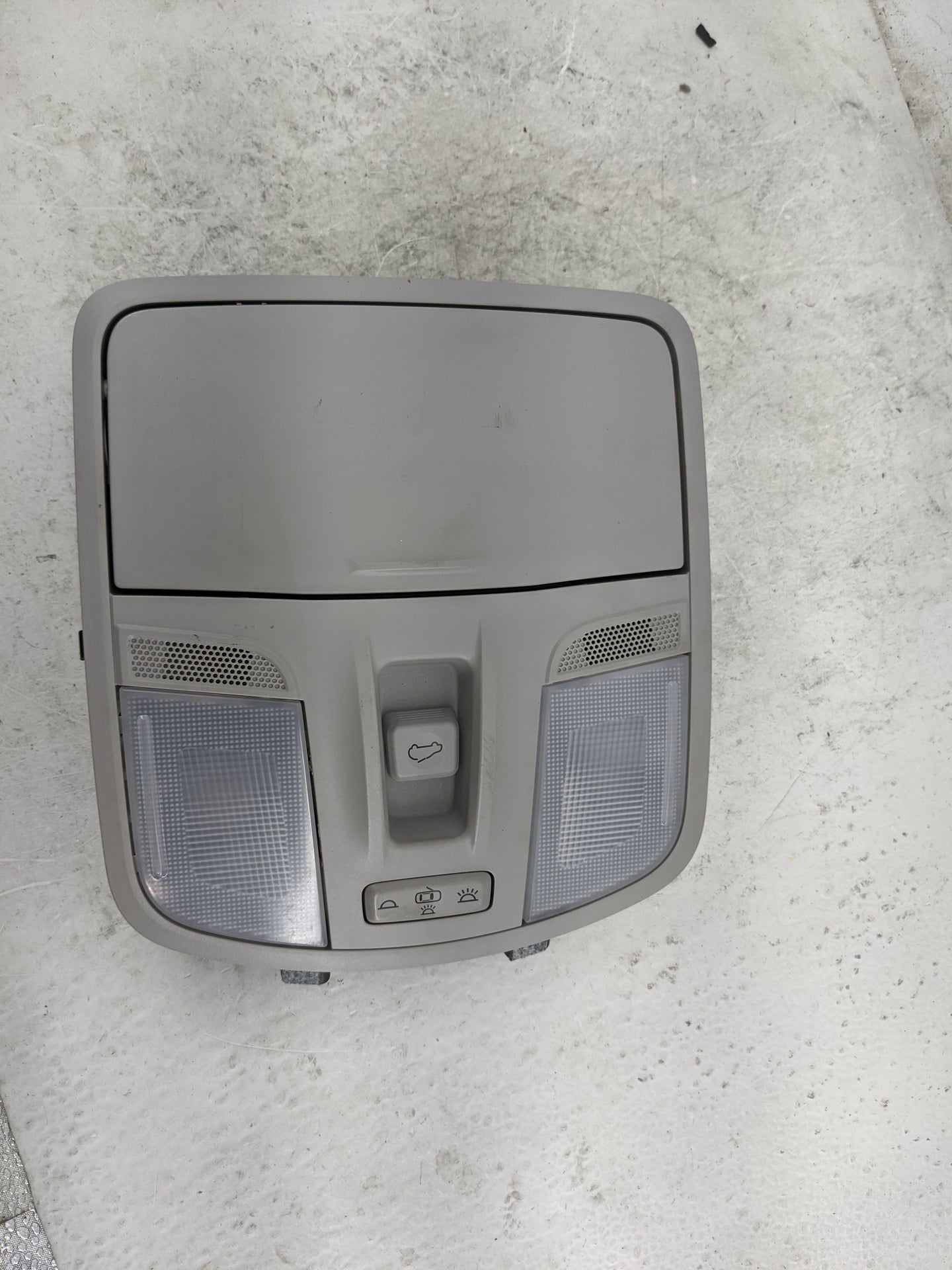 2018 Hyundai Kona Overhead Roof Console - Oemusedautoparts1.com