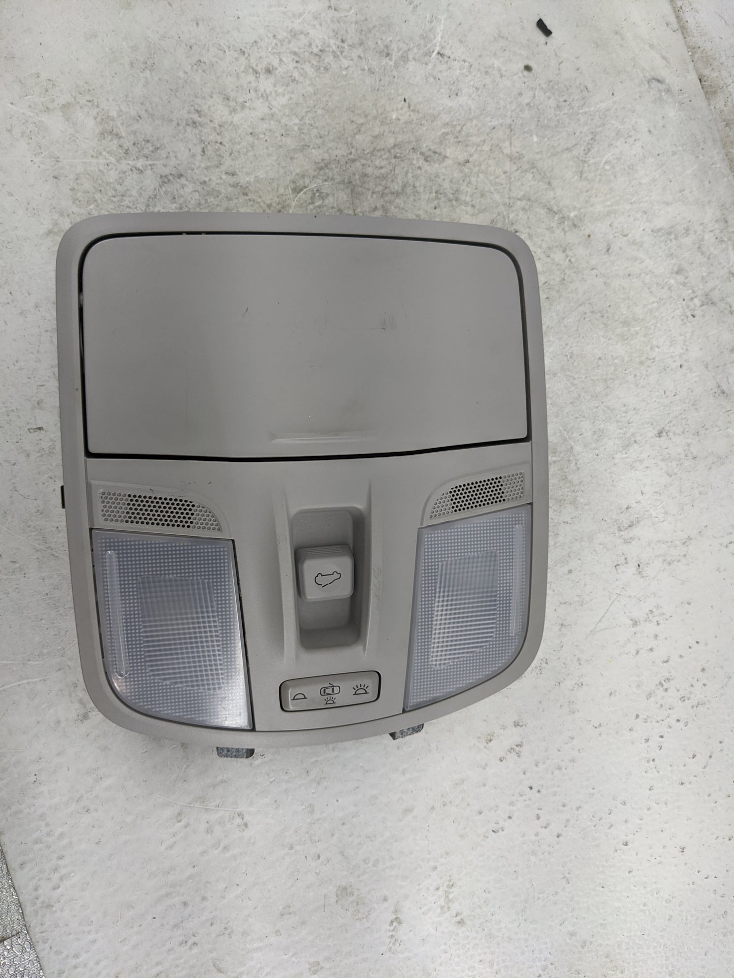 2018 Hyundai Kona Overhead Roof Console - Oemusedautoparts1.com
