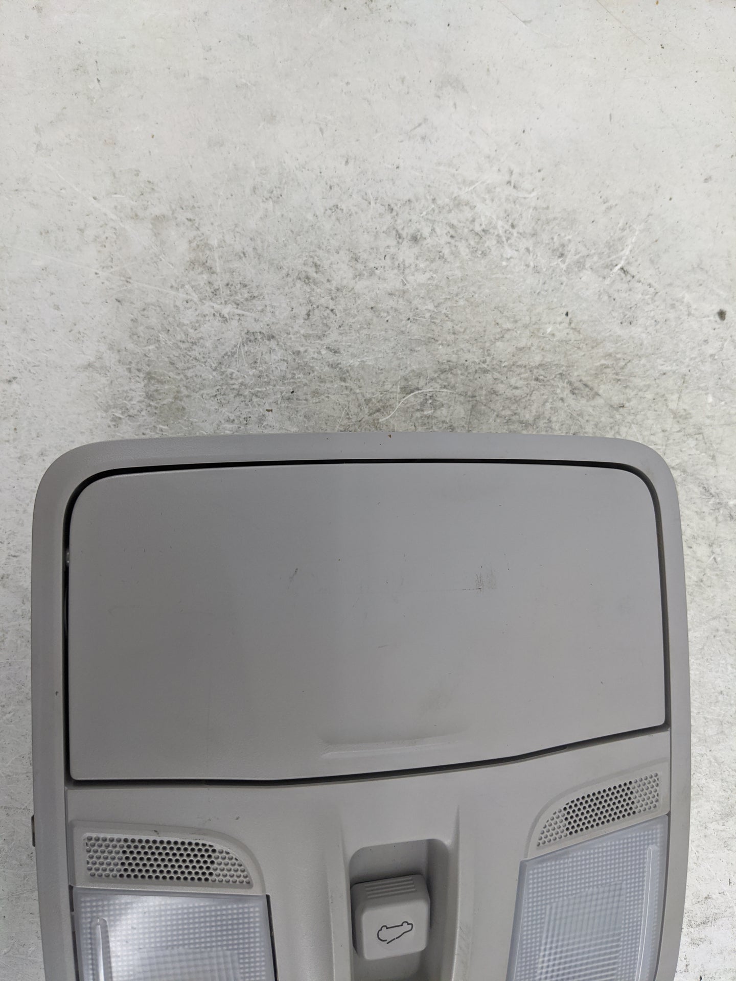 2018 Hyundai Kona Overhead Roof Console - Oemusedautoparts1.com