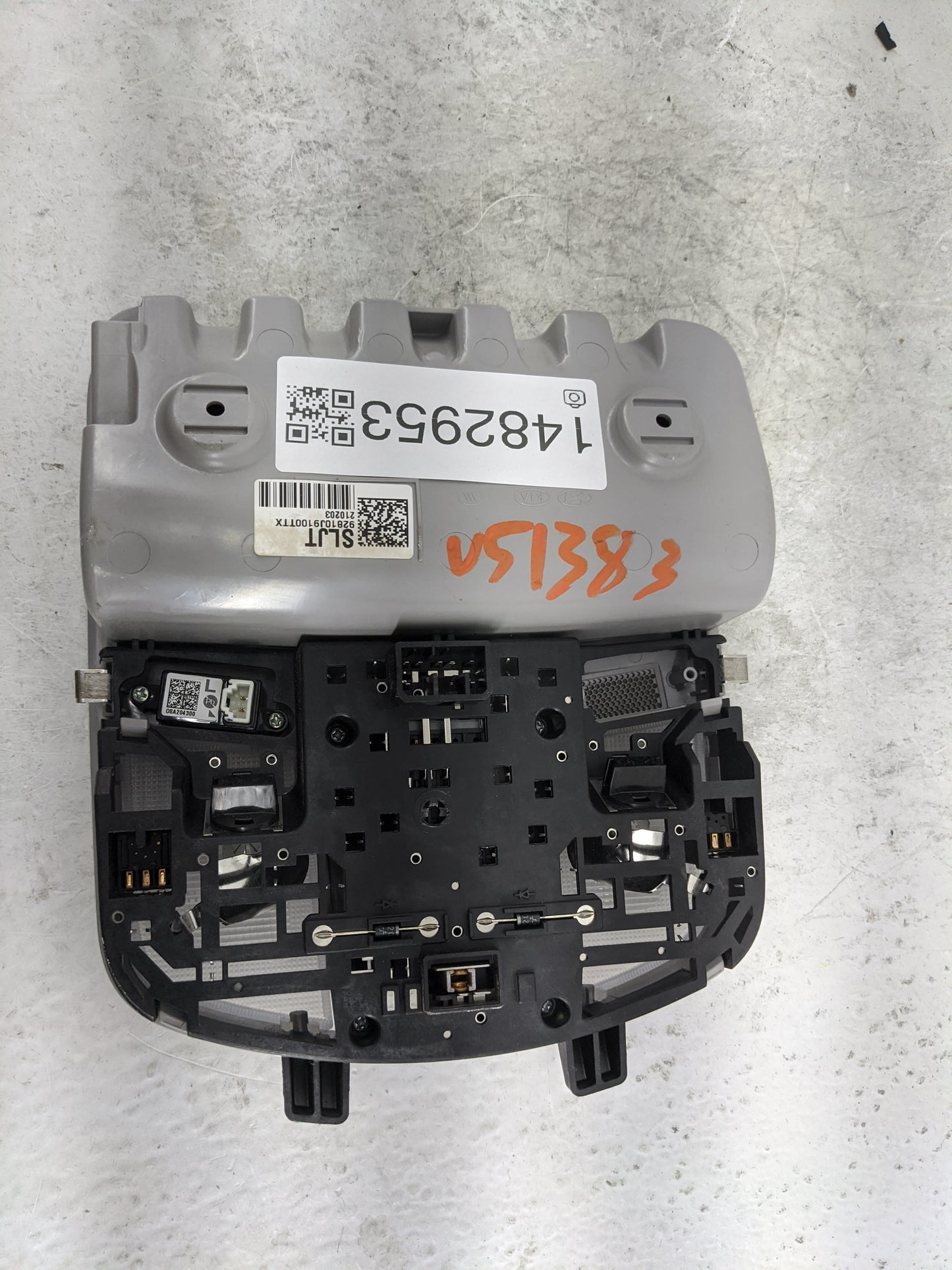 2018 Hyundai Kona Overhead Roof Console - Oemusedautoparts1.com