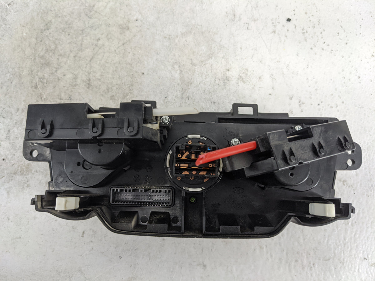 2018-2021 Hyundai Kona Climate Control Module Temperature AC/Heater Replacement P/N:97250-J9040 C20036-7710 Fits OEM Used Au