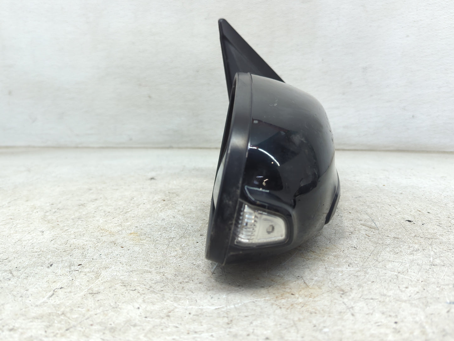 2018-2021 Hyundai Kona Passenger Side View Mirror - Right Door Mirror OEM Used - Oemusedautoparts1.com