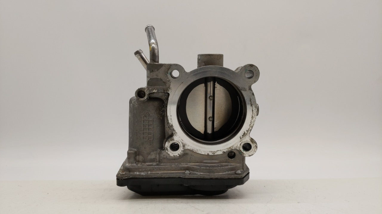 2018-2019 Hyundai Kona Throttle Body P/N:35100-2E400 Fits Fits 2012 2013 2014 2015 2016 2018 2019 OEM Used Auto Parts - Oemu