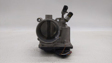 2018-2019 Hyundai Kona Throttle Body P/N:35100-2E400 Fits Fits 2012 2013 2014 2015 2016 2018 2019 OEM Used Auto Parts - Oemu