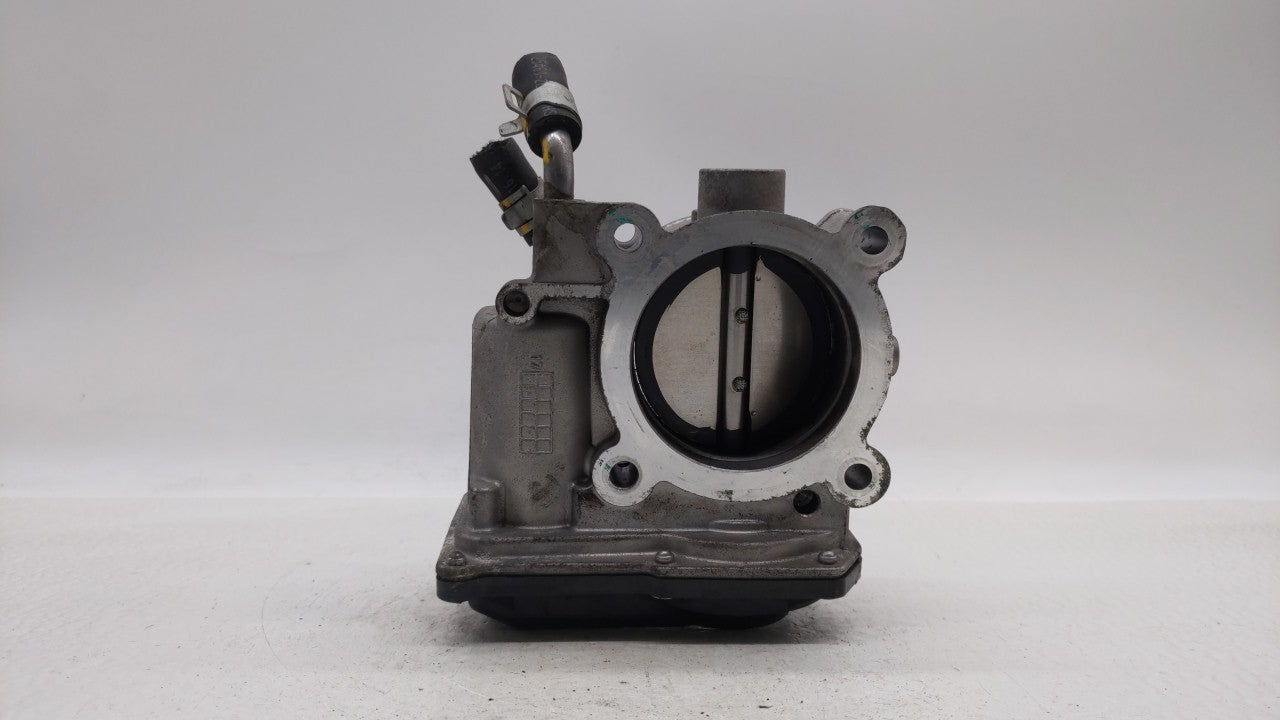 2018-2019 Hyundai Kona Throttle Body P/N:35100-2E400 Fits Fits 2012 2013 2014 2015 2016 2018 2019 OEM Used Auto Parts - Oemu