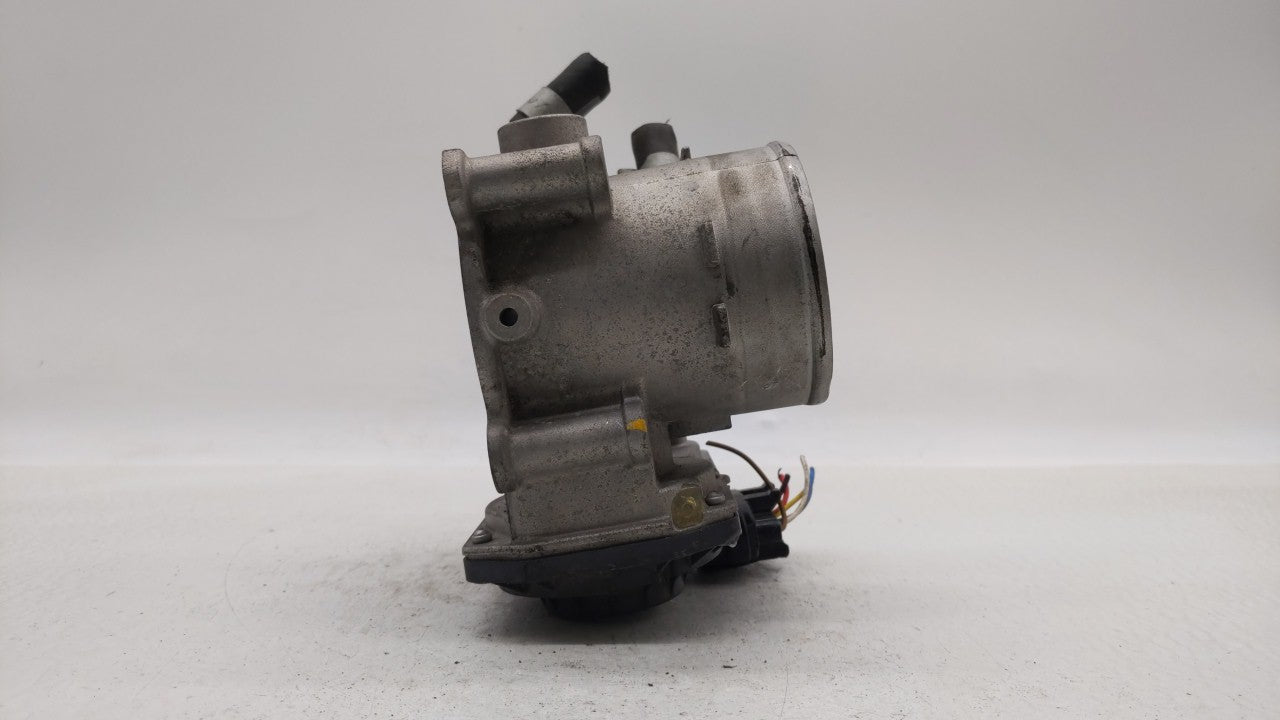 2018-2019 Hyundai Kona Throttle Body P/N:35100-2E400 Fits Fits 2012 2013 2014 2015 2016 2018 2019 OEM Used Auto Parts - Oemu