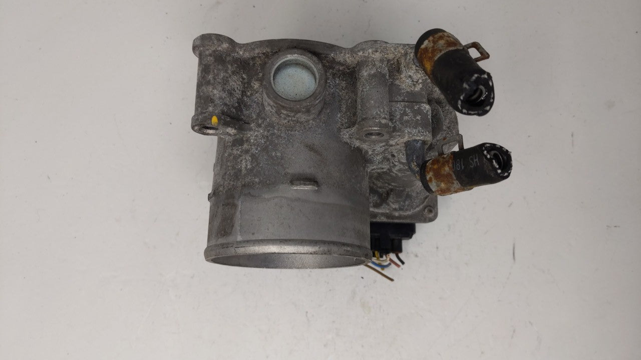 2018-2019 Hyundai Kona Throttle Body P/N:35100-2E400 Fits Fits 2012 2013 2014 2015 2016 2018 2019 OEM Used Auto Parts - Oemu