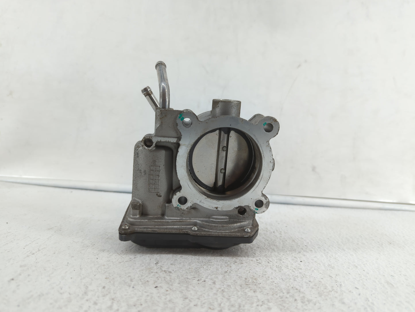 2018-2019 Hyundai Kona Throttle Body P/N:35100-2E400 35100-2E000 Fits Fits 2012 2013 2014 2015 2016 2018 2019 OEM Used Auto 
