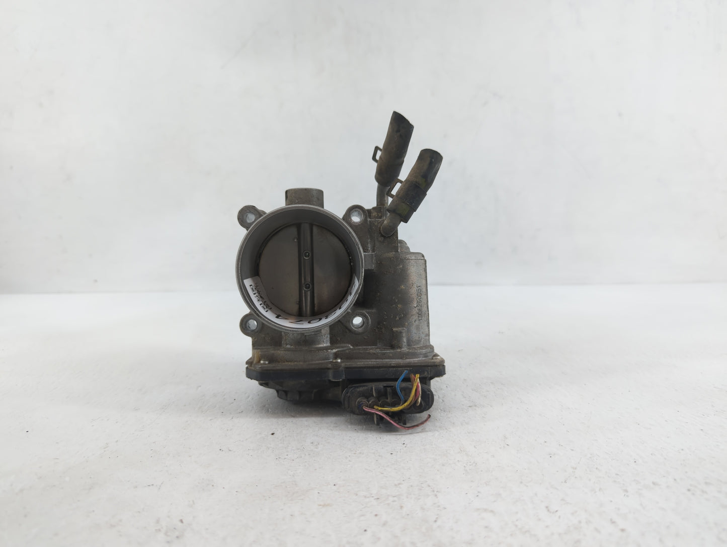 2018-2019 Hyundai Kona Throttle Body P/N:35100-2E400 35100-2E000 Fits Fits 2012 2013 2014 2015 2016 2018 2019 OEM Used Auto 