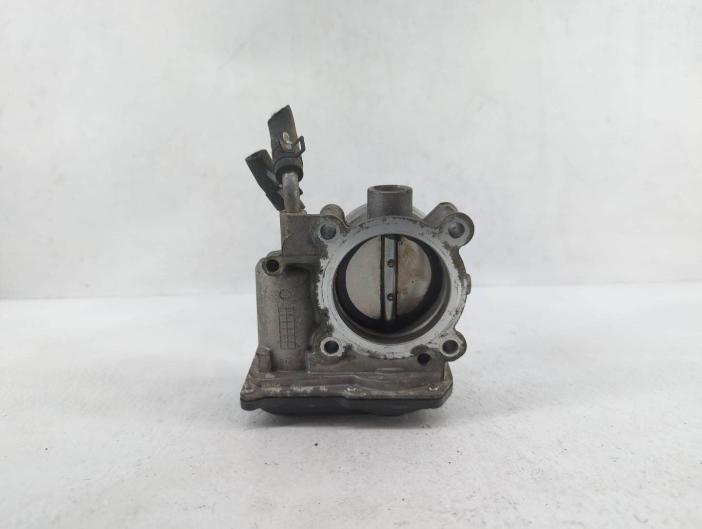 2018-2019 Hyundai Kona Throttle Body P/N:35100-2E400 35100-2E000 Fits Fits 2012 2013 2014 2015 2016 2018 2019 OEM Used Auto 
