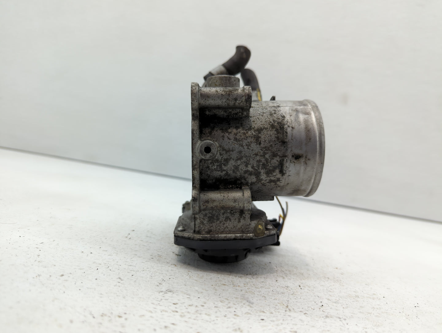 2018-2021 Hyundai Kona Throttle Body P/N:5532 10S15 Fits Fits 2012 2013 2014 2015 2016 2018 2019 2020 2021 OEM Used Auto Par