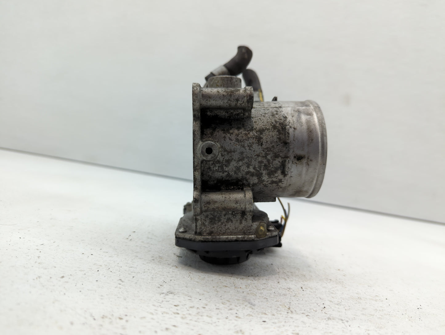 2018-2021 Hyundai Kona Throttle Body P/N:5532 10S15 Fits Fits 2012 2013 2014 2015 2016 2018 2019 2020 2021 OEM Used Auto Par
