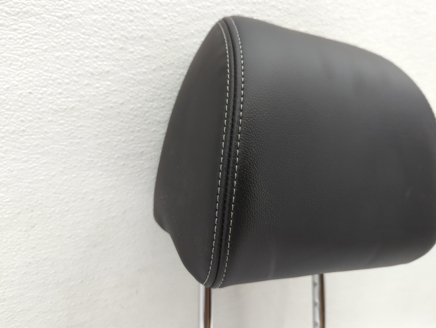 2018-2021 Hyundai Kona Headrest Head Rest Front Driver Passenger Seat - Oemusedautoparts1.com