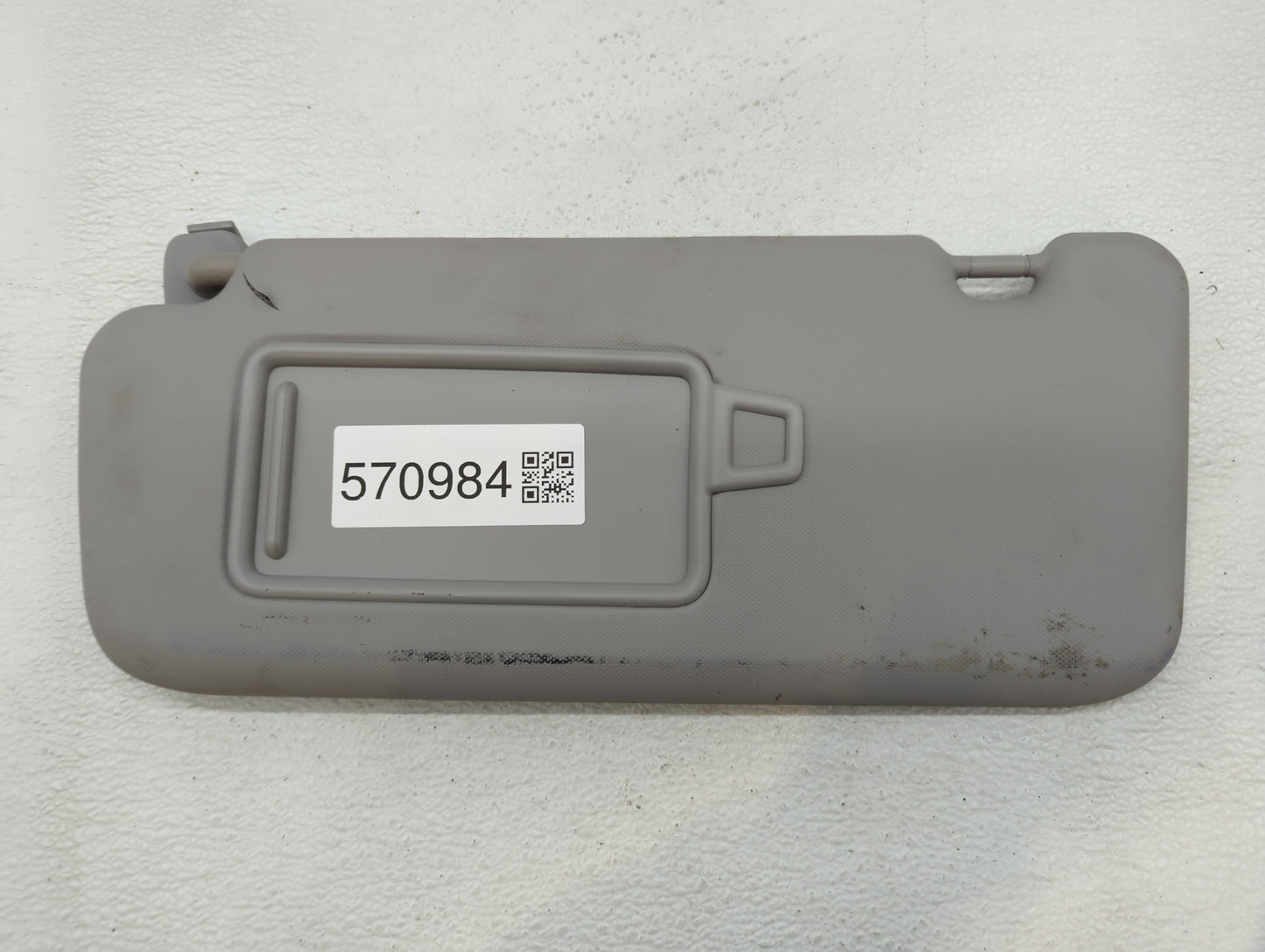 2018-2021 Hyundai Kona Sun Visor Shade Replacement Driver Left Mirror Fits Fits 2018 2019 2020 2021 OEM Used Auto Parts - Oe